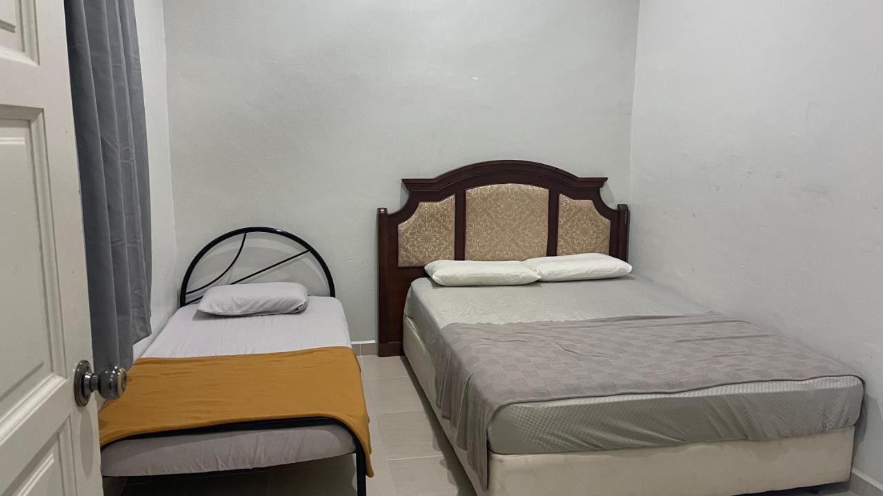 Nikmat Homestay Riyadh Kampong Tuan Mandak Exterior foto